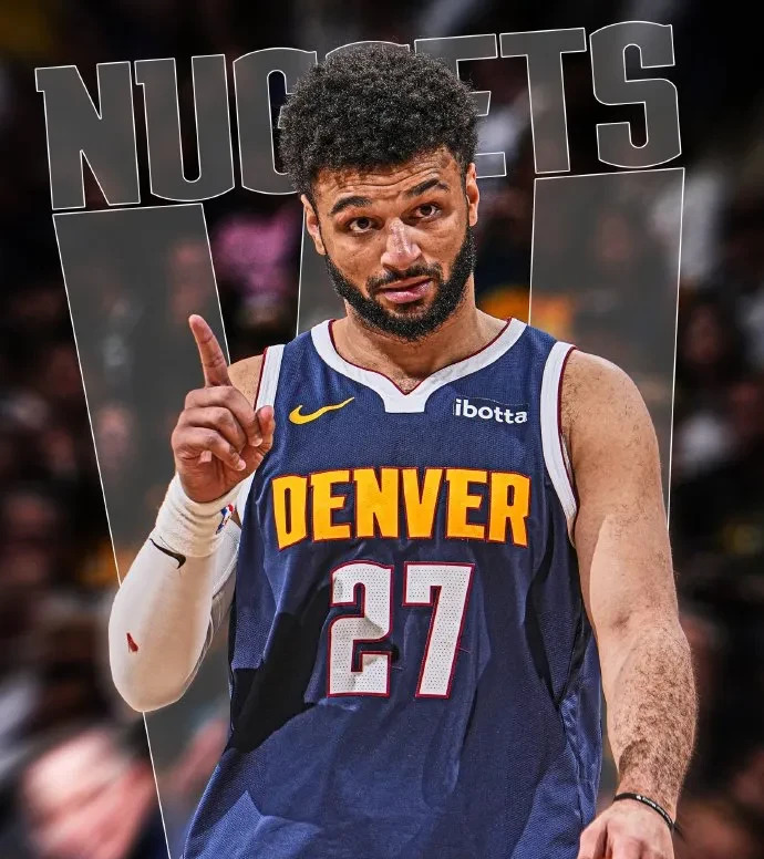 爱游戏体育- 穆雷重返赛场，爆冷首场状态出色，曼联观众沸腾！引发球迷热议