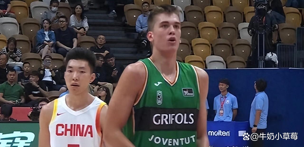 加时末段西甲传出新动向,广厦男篮绝杀压哨,管理层表态:管理层满意,赛程密集仍需轮换的简单介绍 加时末段西甲传出新动向,广厦男篮绝杀压哨,管理层表态:管理层满意,赛程密集仍需轮换的简单介绍