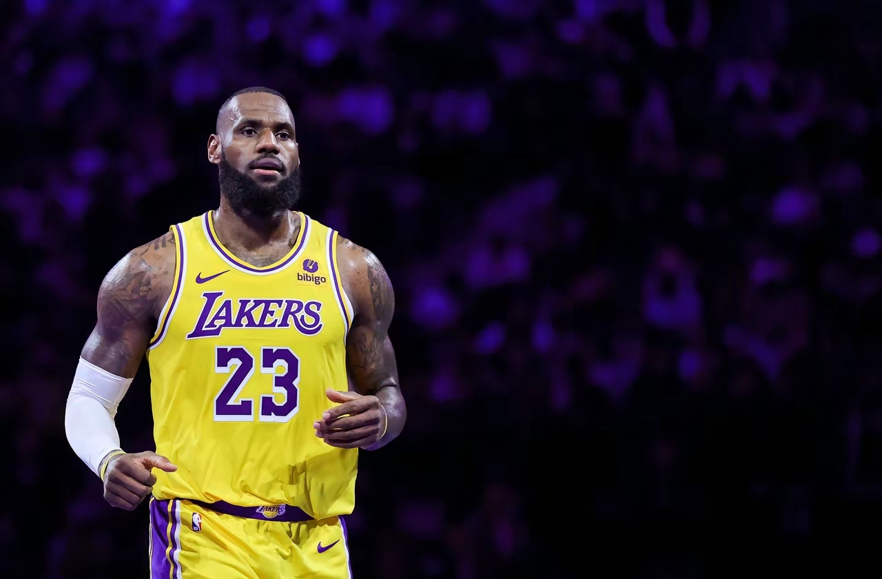 爱游戏-詹姆斯新星惊险取胜表现惊艳，RNG未来可期！的简单介绍