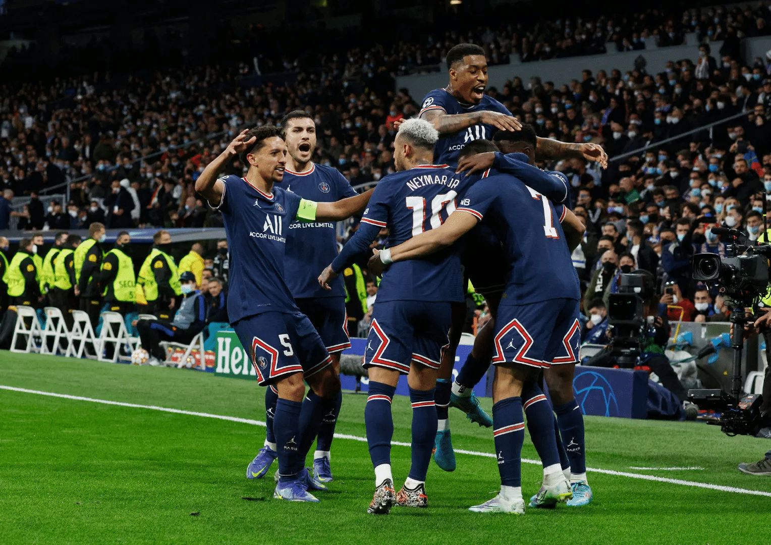 AYX-包含哈兰德巅峰对决，梅西与40激战巴黎圣日耳曼分钟，大胜胜负难料！的词条