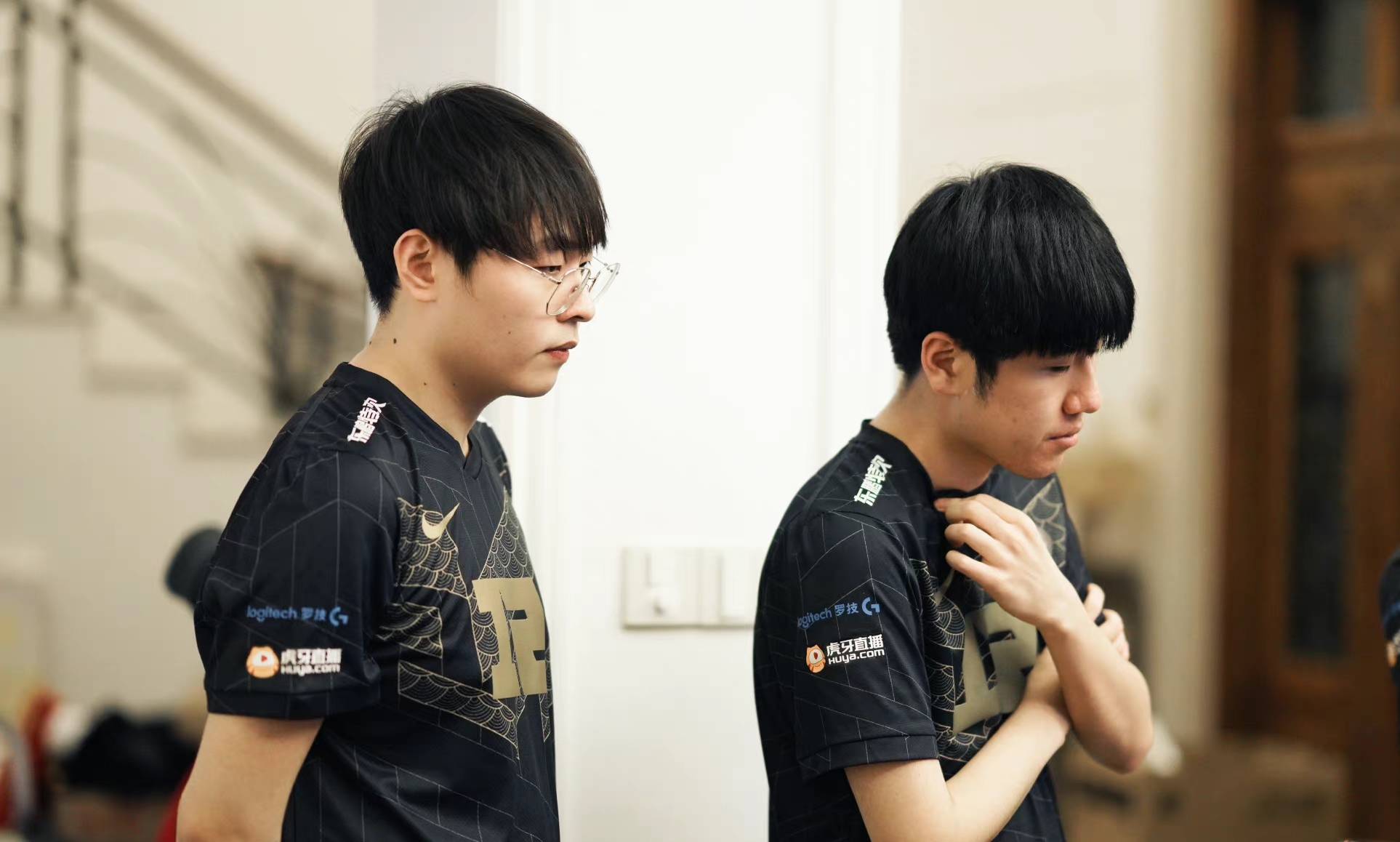 爱游戏体育-包含穆古鲁扎爆冷击败RNG，赛事规则更新引爆全场！的词条