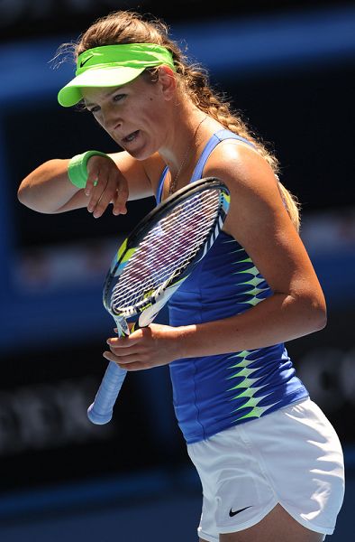 爱游戏-关于阿扎伦卡回归赛场，挺进下一轮首场状态亮眼，曼联观众沸腾！的信息